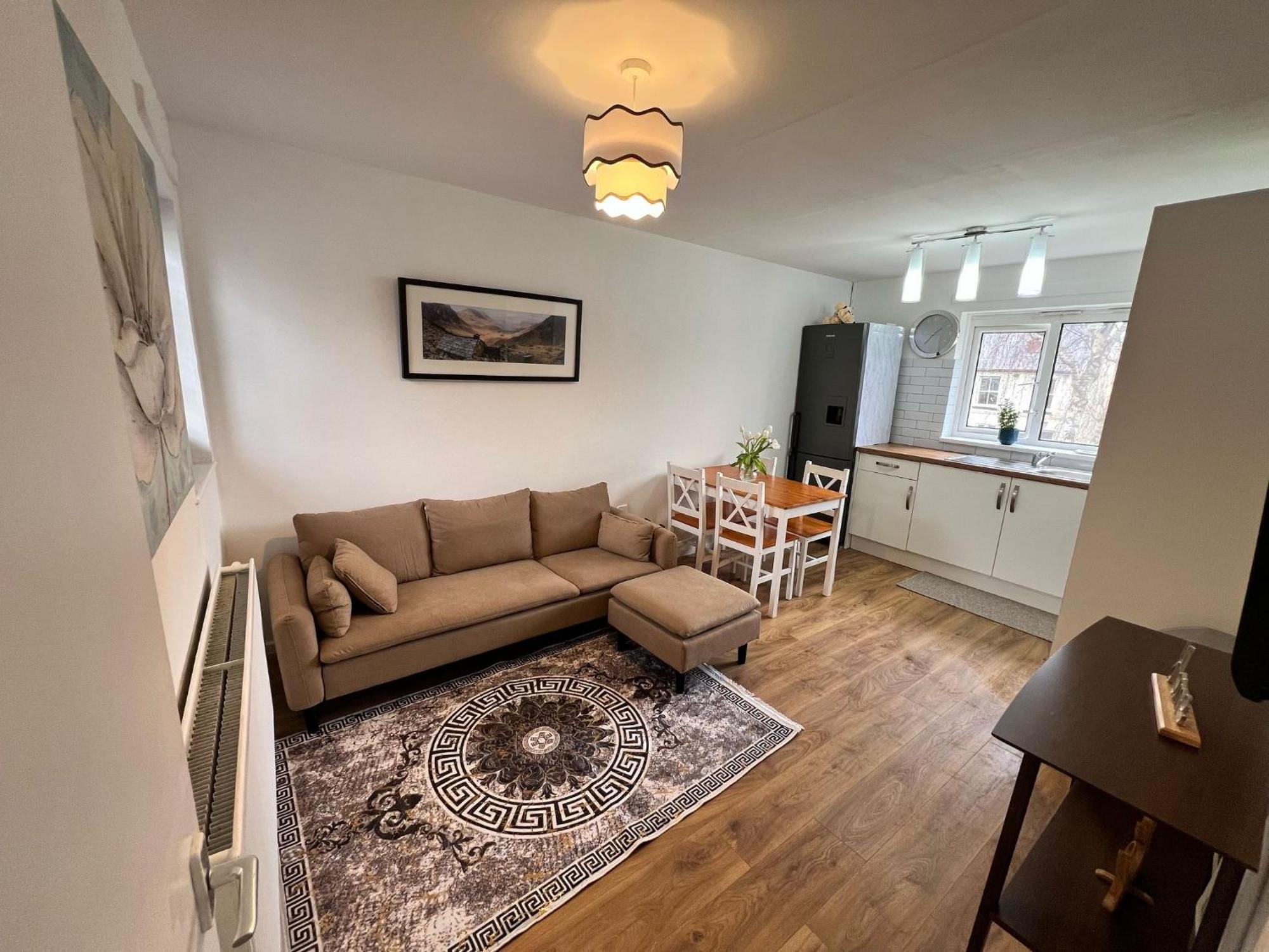 Greis House * Birmingham